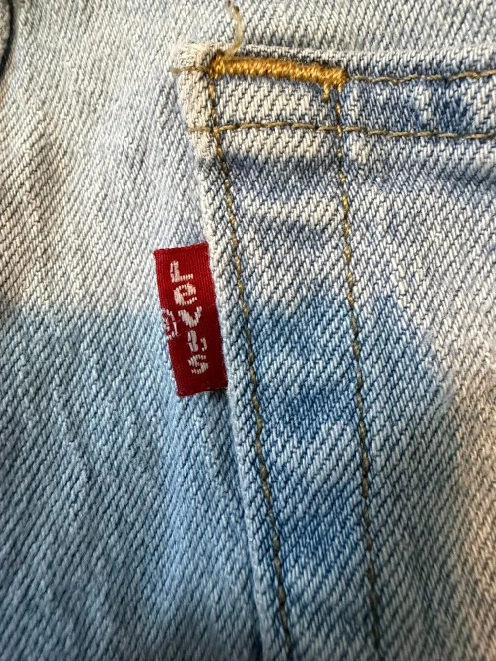 Levi's 527 Slim Bootcut Light Wash Jeans Size 31 x 32 Raw Hem